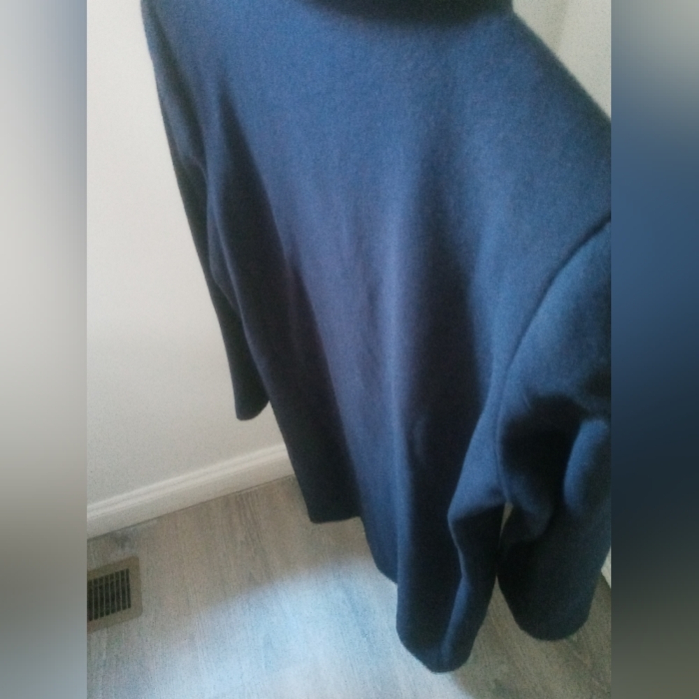 Quince Italian Wool Long Classic Coat. Navy. Small. Perfect Condition. - Picture 10 of 17